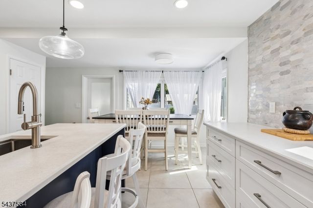 433 Fern Ave, Lyndhurst Twp., NJ 07071
