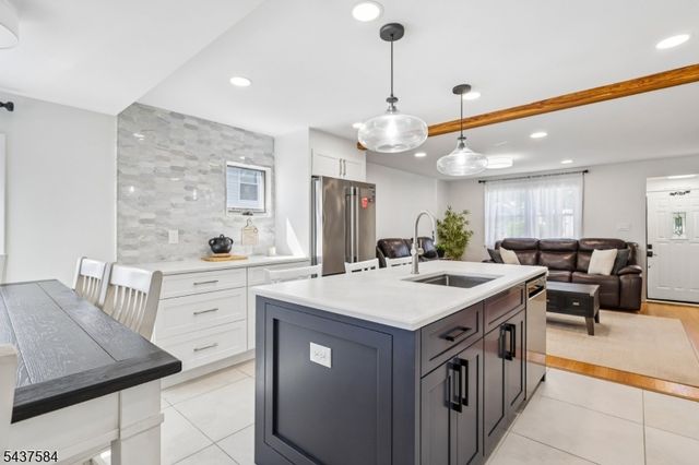 433 Fern Ave, Lyndhurst Twp., NJ 07071