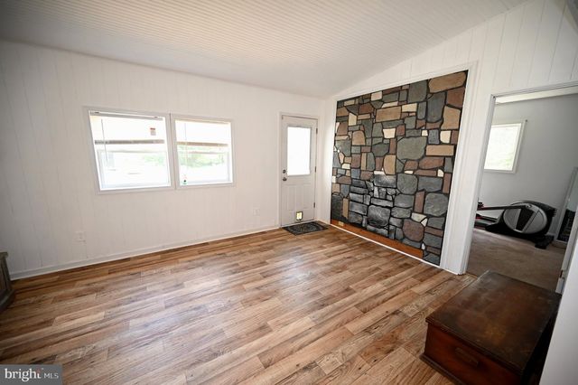 40070 BEACH DR, Mechanicsville, MD 20659