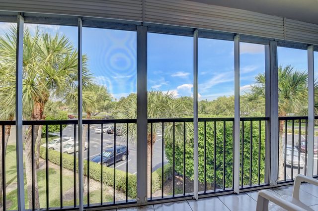 5370 Las Verdes Circle 324, Delray Beach, FL 33484