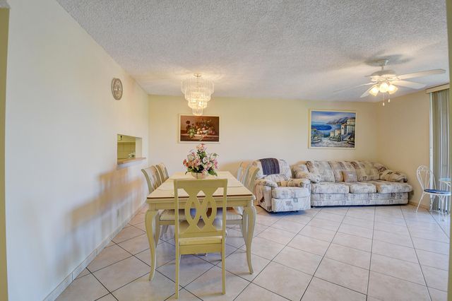 5370 Las Verdes Circle 324, Delray Beach, FL 33484