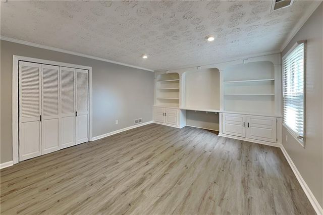 1100 Lake Drive, Roswell, GA 30075