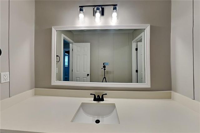 1100 Lake Drive, Roswell, GA 30075