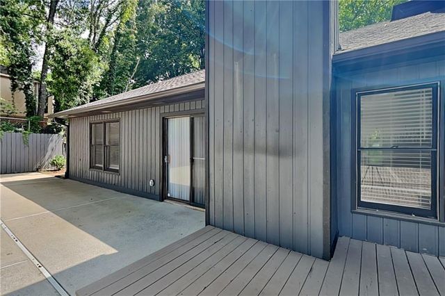 1100 Lake Drive, Roswell, GA 30075