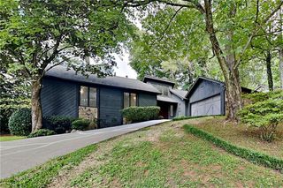 1100 Lake Drive, Roswell, GA 30075