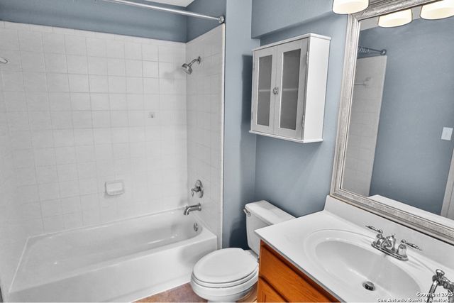 24710 Cloudy Crk, San Antonio, TX 78255