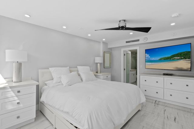 3300 NE 36th Street 217, Fort Lauderdale, FL 33308