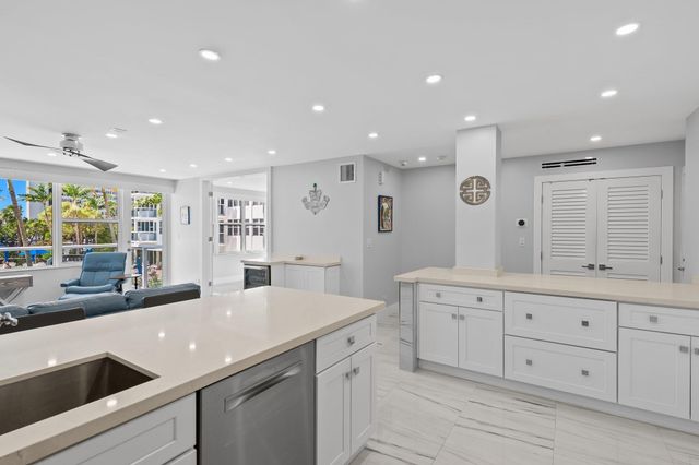 3300 NE 36th Street 217, Fort Lauderdale, FL 33308