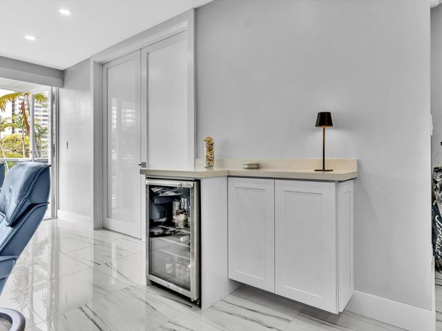 3300 NE 36th Street 217, Fort Lauderdale, FL 33308