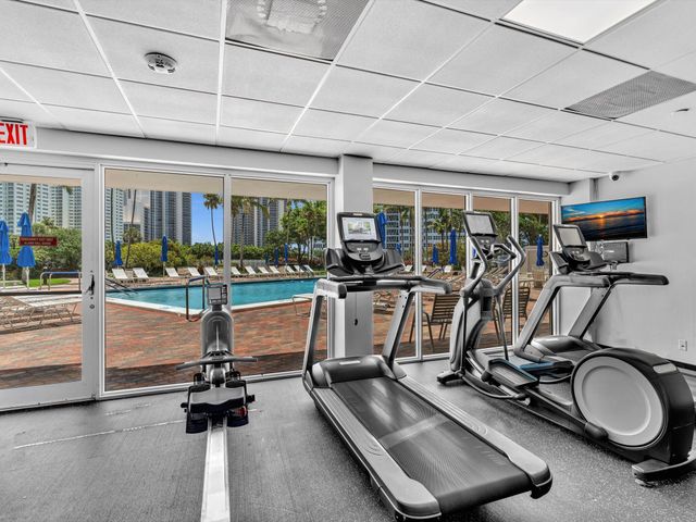 3300 NE 36th Street 217, Fort Lauderdale, FL 33308