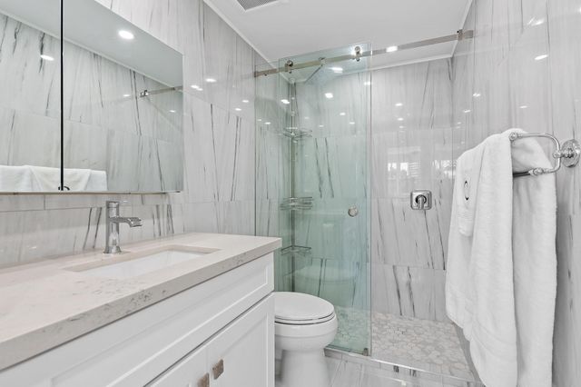 3300 NE 36th Street 217, Fort Lauderdale, FL 33308