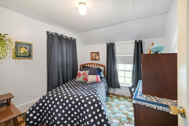 3806 W Gresham Road, Cedar Falls, IA 50613