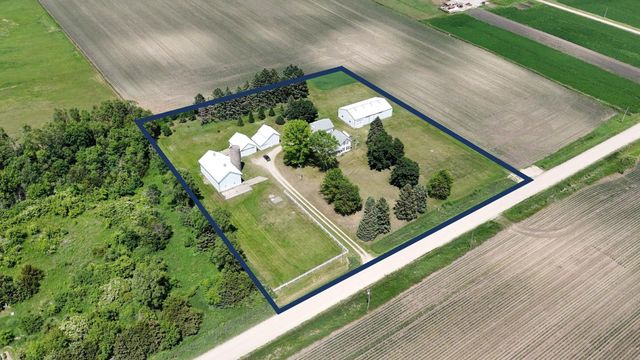 3806 W Gresham Road, Cedar Falls, IA 50613