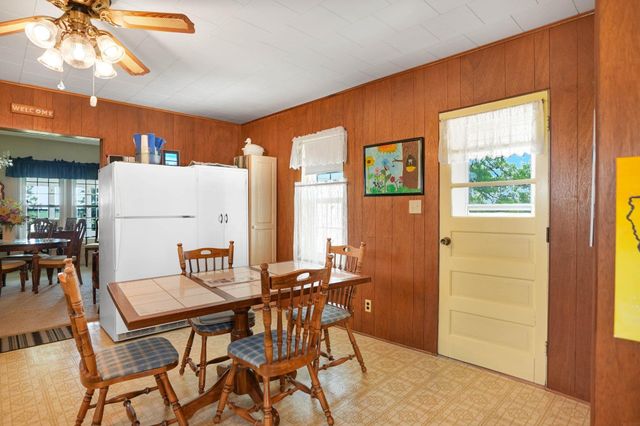 3806 W Gresham Road, Cedar Falls, IA 50613