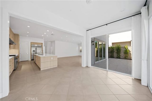 360 Riverbend, Lake Forest, CA 92630