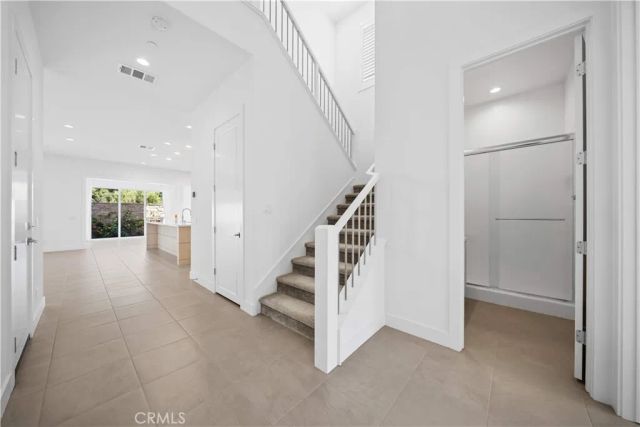 360 Riverbend, Lake Forest, CA 92630