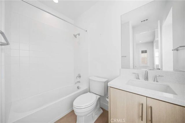 360 Riverbend, Lake Forest, CA 92630