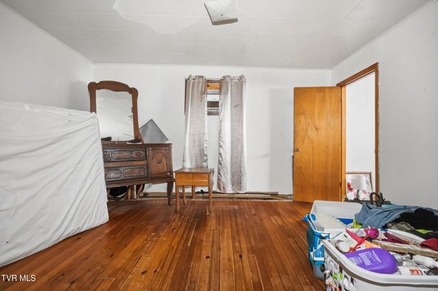 124 Clinchco Main Street, Clinchco, VA 24226