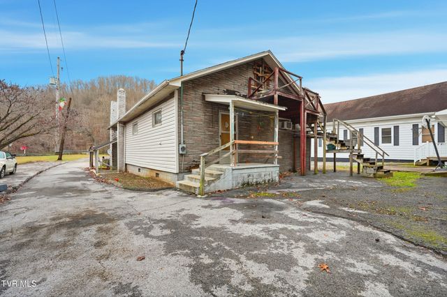 124 Clinchco Main Street, Clinchco, VA 24226