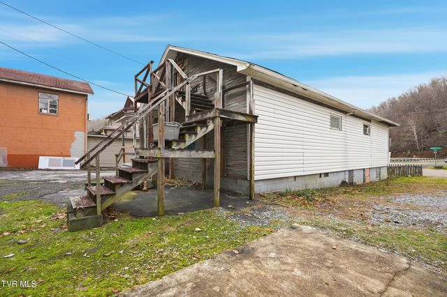 124 Clinchco Main Street, Clinchco, VA 24226