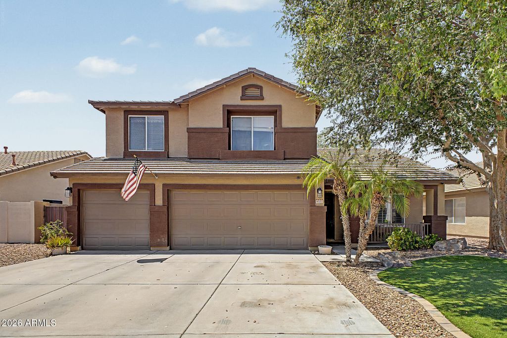8227 W HARMONY Lane, Peoria, AZ 85382 — photo 2