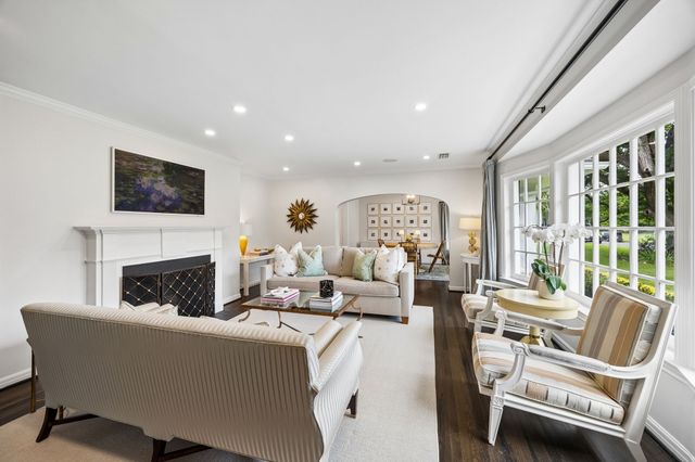5610 Greenbrier Drive, Dallas, TX 75209