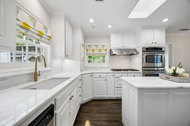 5610 Greenbrier Drive, Dallas, TX 75209