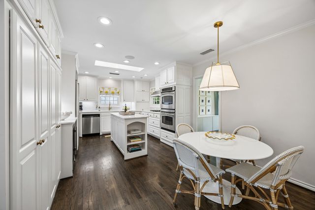 5610 Greenbrier Drive, Dallas, TX 75209