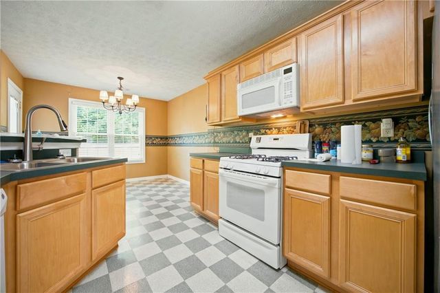 3620 Friendship Farm Drive, Buford, GA 30519