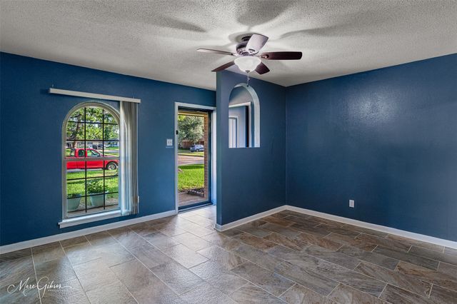 1920 Venus Drive, Bossier City, LA 71112