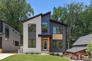 1727 Seifert Circle, Charlotte, NC 28205