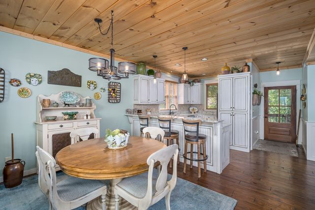 43 Tunica Lane, Ellijay, GA 30540