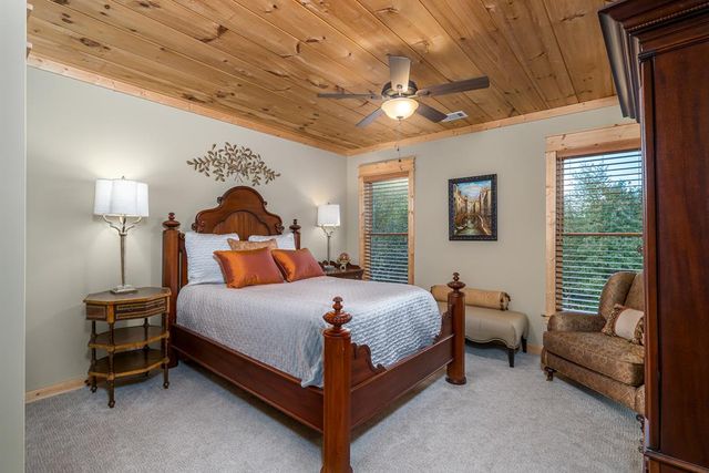 43 Tunica Lane, Ellijay, GA 30540