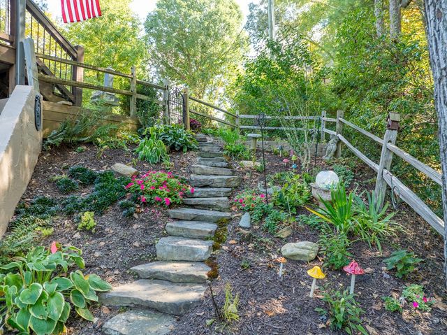 43 Tunica Lane, Ellijay, GA 30540