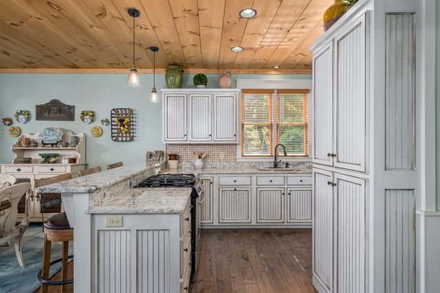 43 Tunica Lane, Ellijay, GA 30540