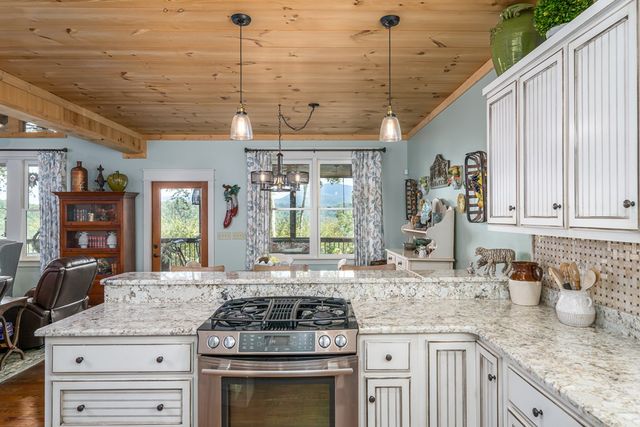 43 Tunica Lane, Ellijay, GA 30540