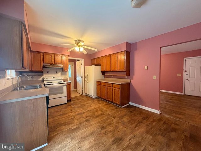 208 HARFORD RD, Salisbury, MD 21801