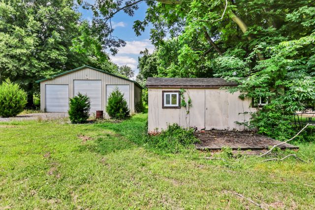 777 Helton Dr, Clarksville, TN 37042