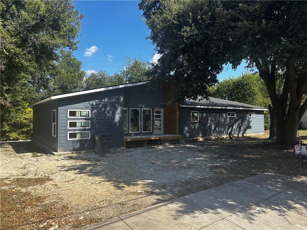 2225 Hermanson Drive, Waco, TX 76710