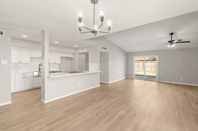 531 Tara Plantation Drive, Richmond, TX 77469