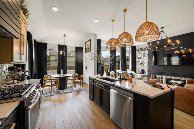 2212 Cedar Valley Drive, Conroe, TX 77306