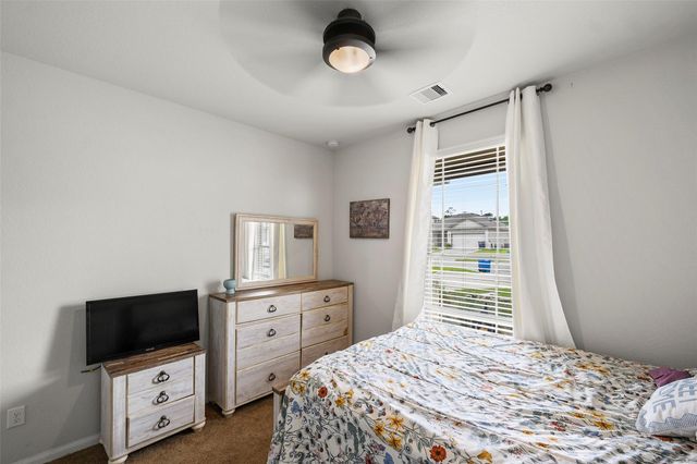 2212 Cedar Valley Drive, Conroe, TX 77306
