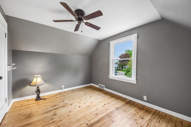 1206 Sycamore Street, Crown Point, IN 46307