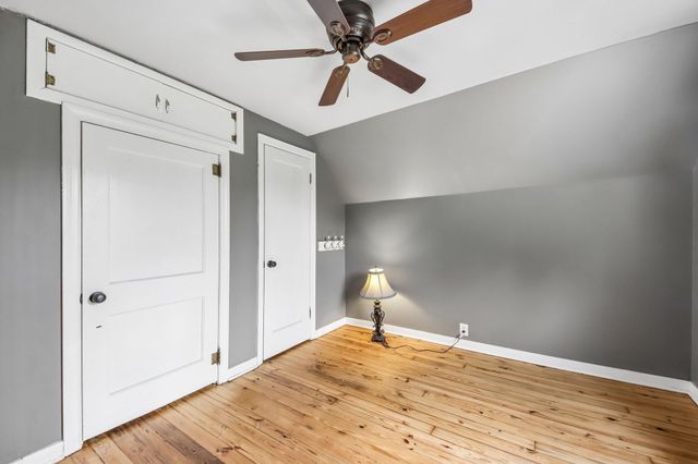 1206 Sycamore Street, Crown Point, IN 46307