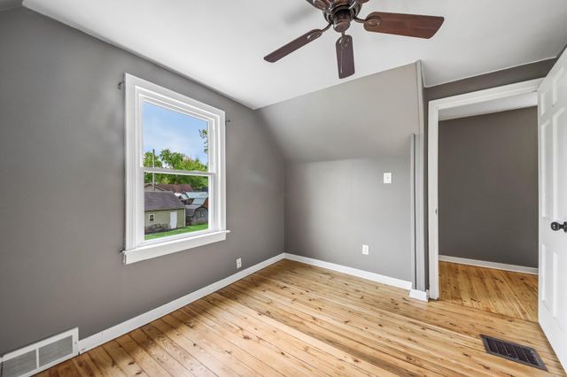 1206 Sycamore Street, Crown Point, IN 46307