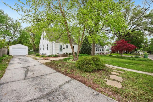 1206 Sycamore Street, Crown Point, IN 46307
