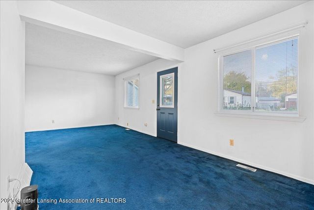 222 Elm Street, Grand Ledge, MI 48837