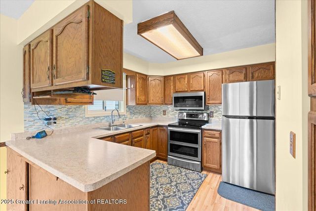 222 Elm Street, Grand Ledge, MI 48837