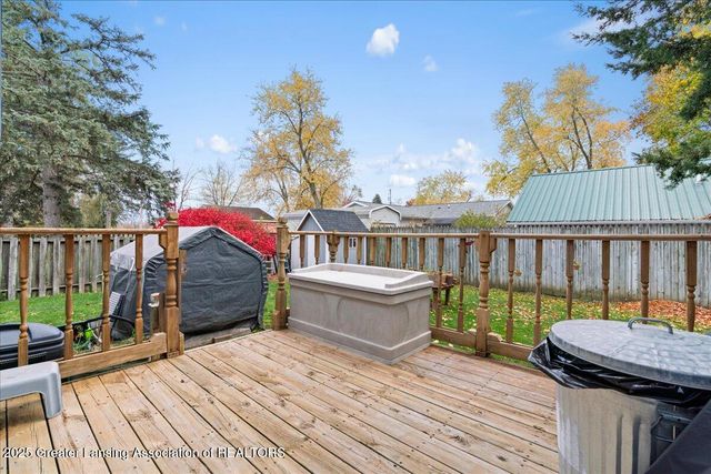 222 Elm Street, Grand Ledge, MI 48837