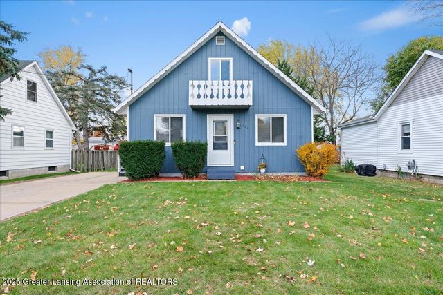 222 Elm Street, Grand Ledge, MI 48837